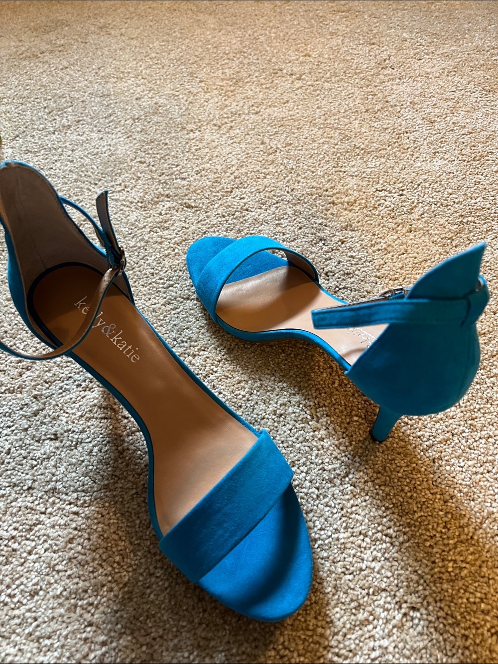 Kelly & Katie Turquoise Open-Toe Suede Ankle-Strap Mid-Heels. 7.5. NWT.